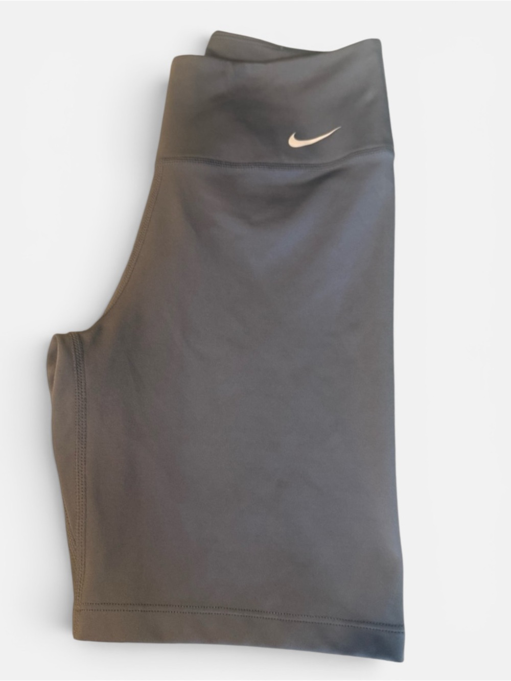 New Nike Women's Size XS
7" Dri-Fit Bike Shorts